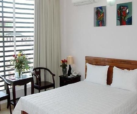 Hoa Dong Duong Hotel Cidade de Ho Chi Minh Exterior foto